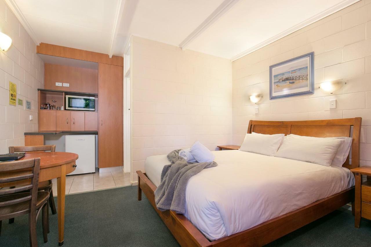 South Gladstone Motel ภายนอก รูปภาพ